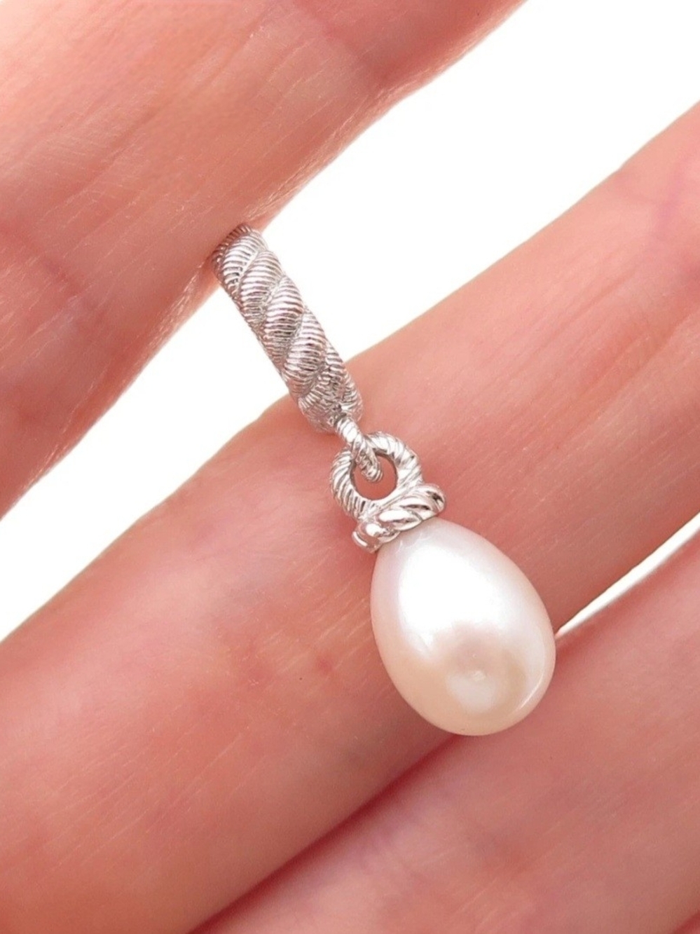 Judith Ripka 925 Sterling Silver Pearl Dangle Slide Charm Pendant Designer NWOT